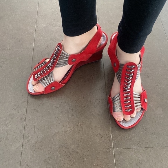 WEDGE sandal shoes size 37 EU / 6.5 US - Picture 2 of 11